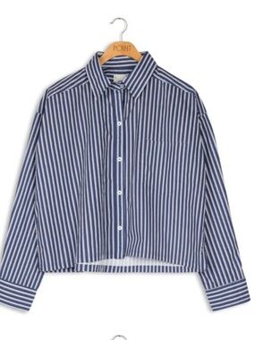 Point Collection Crop Button Down Shirt